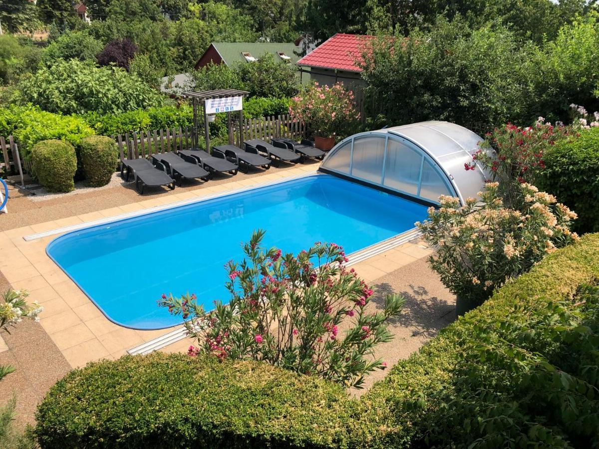 Hotel Haus Marika Siófok Esterno foto