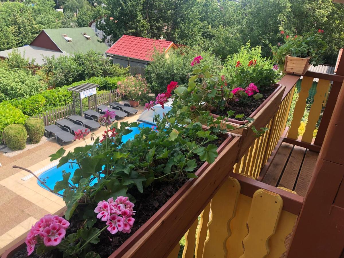 Hotel Haus Marika Siófok Esterno foto
