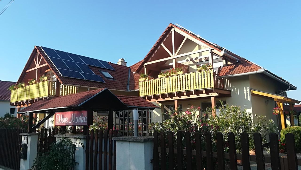 Hotel Haus Marika Siófok Esterno foto