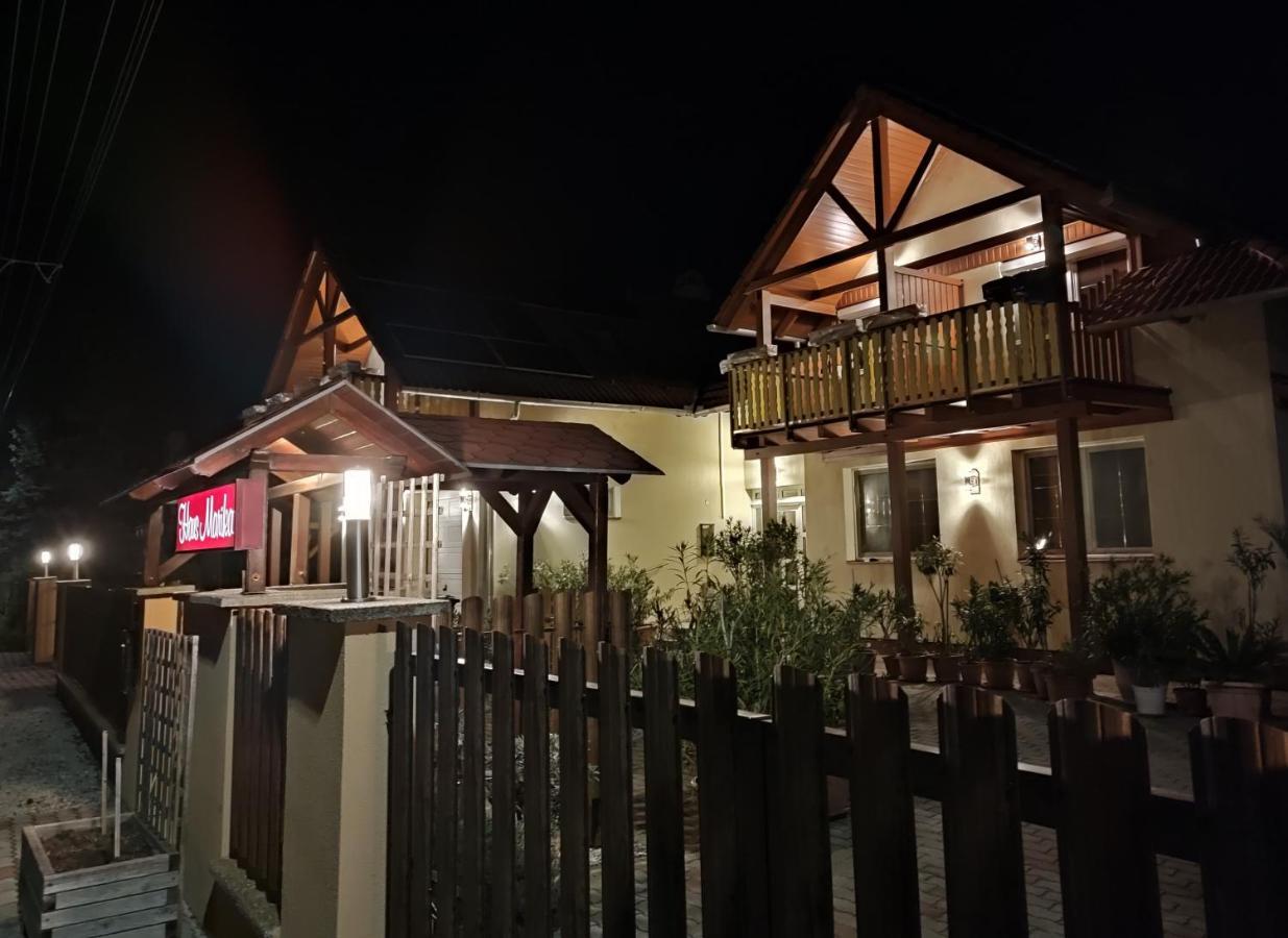Hotel Haus Marika Siófok Esterno foto
