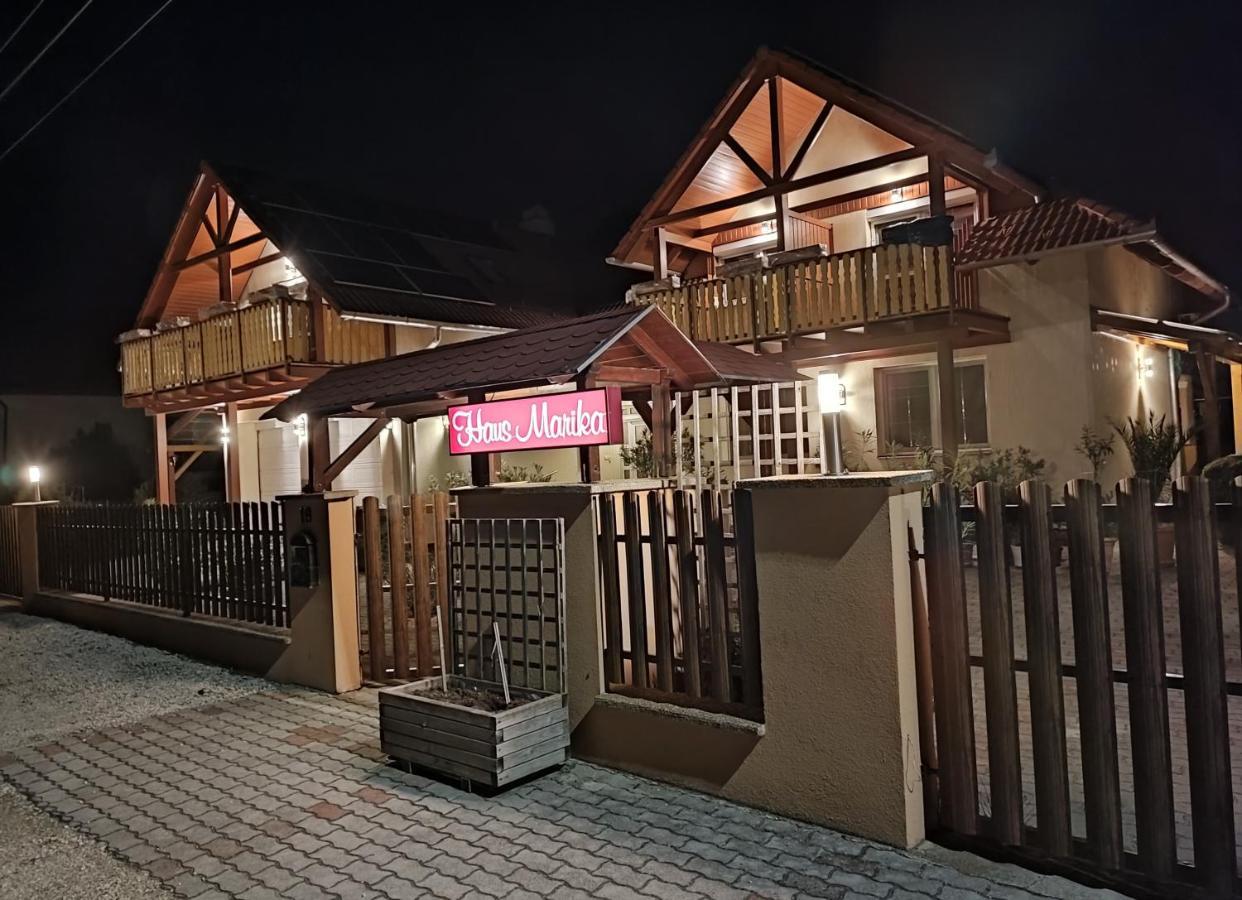 Hotel Haus Marika Siófok Esterno foto