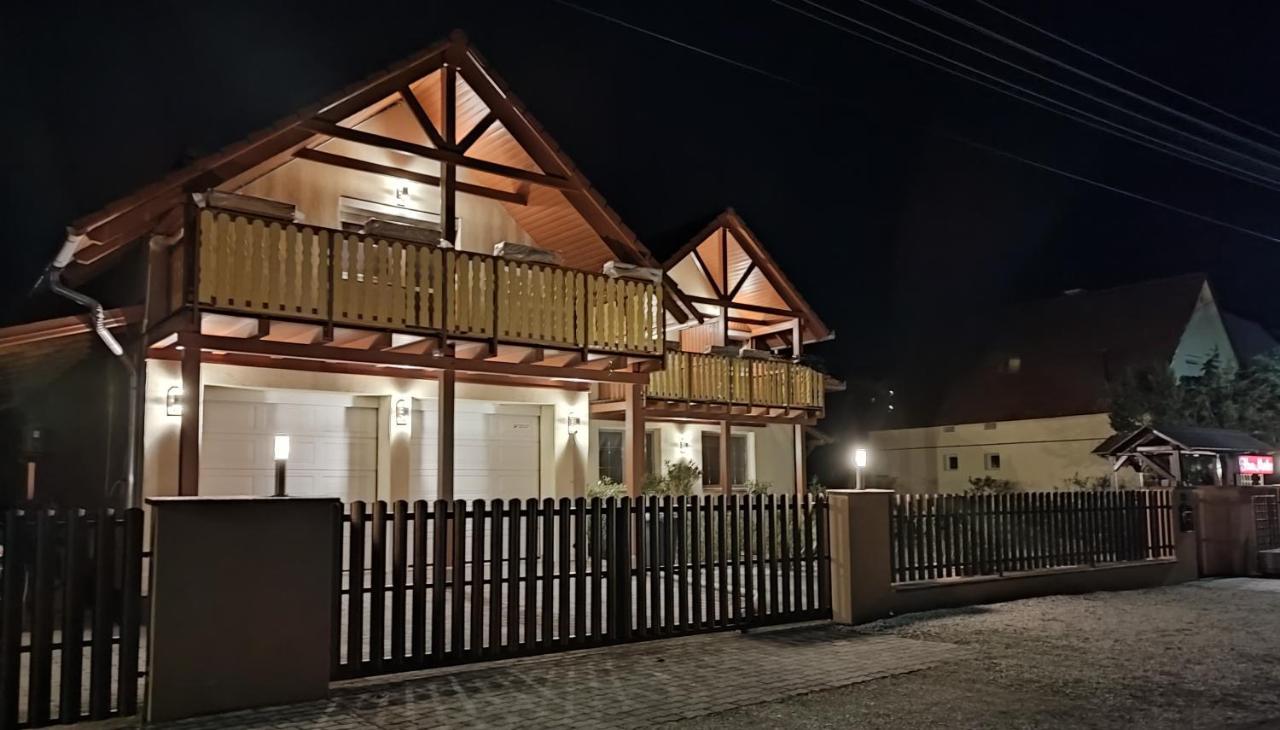 Hotel Haus Marika Siófok Esterno foto