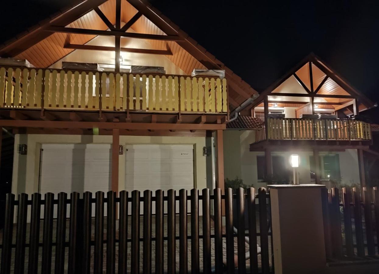 Hotel Haus Marika Siófok Esterno foto