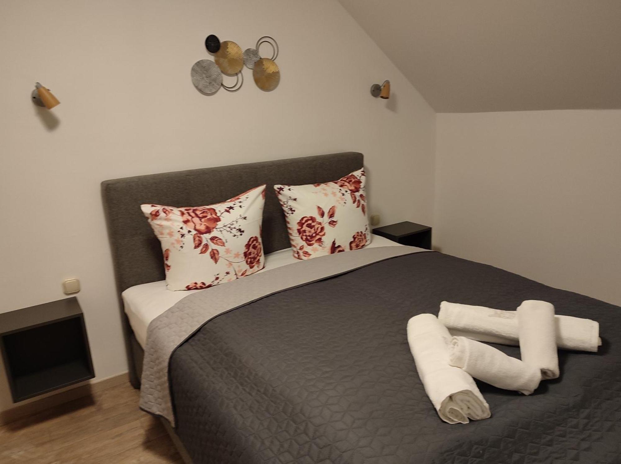 Hotel Haus Marika Siófok Esterno foto